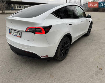 Белый Тесла Model Y, объемом двигателя 0 л и пробегом 10 тыс. км за 33500 $, фото 5 на Automoto.ua