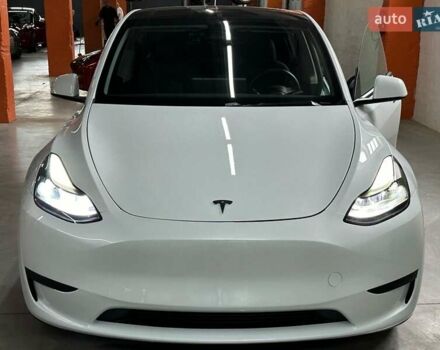 Белый Тесла Model Y, объемом двигателя 0 л и пробегом 25 тыс. км за 31500 $, фото 4 на Automoto.ua