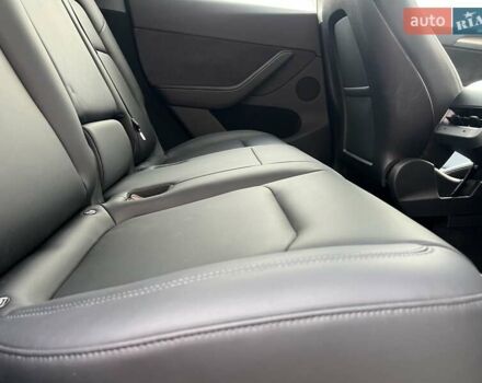 Белый Тесла Model Y, объемом двигателя 0 л и пробегом 2 тыс. км за 34500 $, фото 20 на Automoto.ua