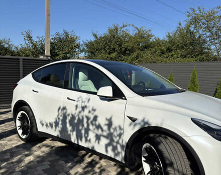 Белый Тесла Model Y, объемом двигателя 0 л и пробегом 8 тыс. км за 35000 $, фото 5 на Automoto.ua