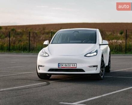 Білий Тесла Model Y, об'ємом двигуна 0 л та пробігом 5 тис. км за 29900 $, фото 10 на Automoto.ua