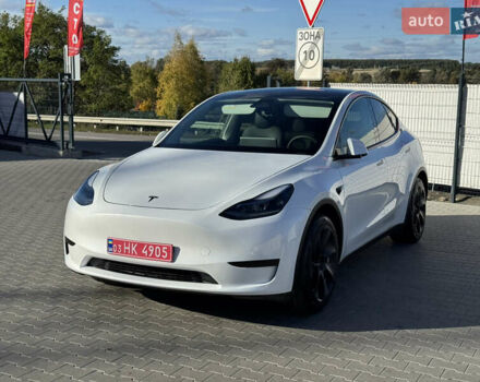 Белый Тесла Model Y, объемом двигателя 0 л и пробегом 26 тыс. км за 29900 $, фото 66 на Automoto.ua