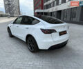 Белый Тесла Model Y, объемом двигателя 0 л и пробегом 8 тыс. км за 28999 $, фото 2 на Automoto.ua