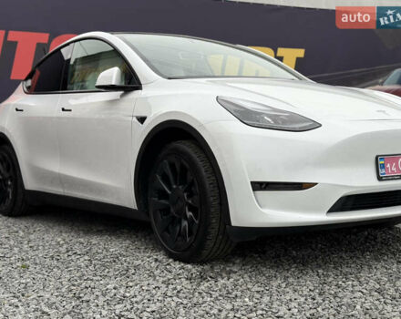 Белый Тесла Model Y, объемом двигателя 0 л и пробегом 23 тыс. км за 26500 $, фото 4 на Automoto.ua