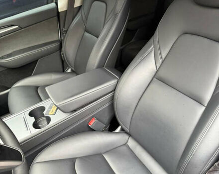 Белый Тесла Model Y, объемом двигателя 0 л и пробегом 17 тыс. км за 31300 $, фото 12 на Automoto.ua