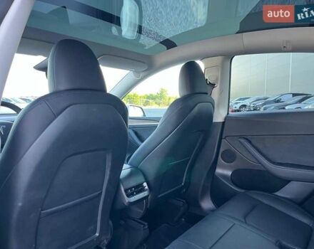 Белый Тесла Model Y, объемом двигателя 0 л и пробегом 34 тыс. км за 30890 $, фото 35 на Automoto.ua