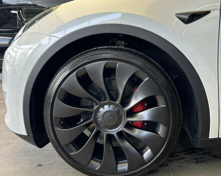 Белый Тесла Model Y, объемом двигателя 0 л и пробегом 22 тыс. км за 34500 $, фото 9 на Automoto.ua