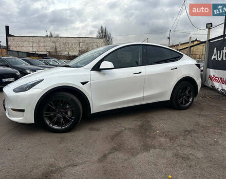 Белый Тесла Model Y, объемом двигателя 0 л и пробегом 25 тыс. км за 33290 $, фото 1 на Automoto.ua