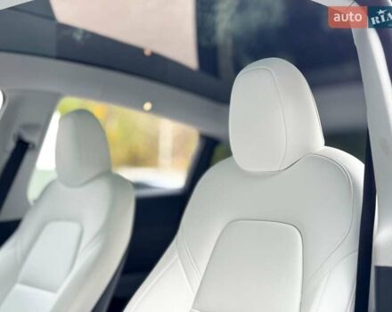 Белый Тесла Model Y, объемом двигателя 0 л и пробегом 6 тыс. км за 36500 $, фото 13 на Automoto.ua