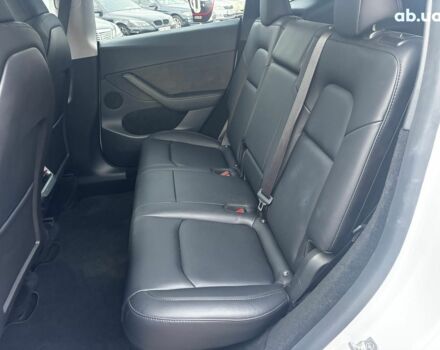 Белый Тесла Model Y, объемом двигателя 0 л и пробегом 25 тыс. км за 33290 $, фото 16 на Automoto.ua