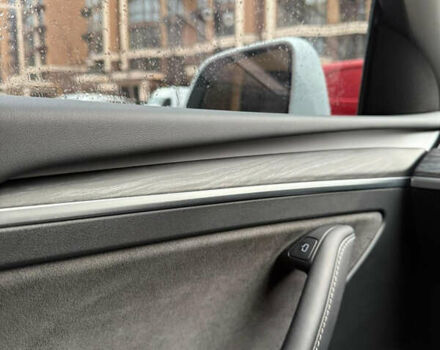 Белый Тесла Model Y, объемом двигателя 0 л и пробегом 17 тыс. км за 31300 $, фото 18 на Automoto.ua