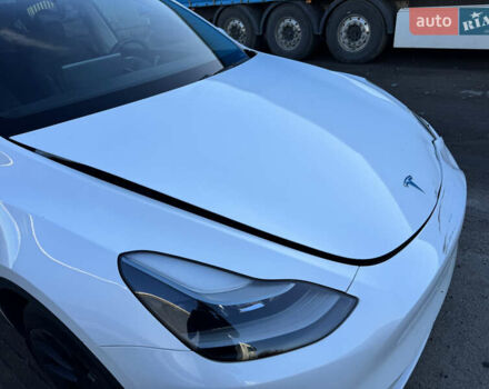 Білий Тесла Model Y, об'ємом двигуна 0 л та пробігом 47 тис. км за 23700 $, фото 5 на Automoto.ua