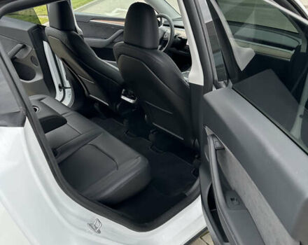 Белый Тесла Model Y, объемом двигателя 0 л и пробегом 6 тыс. км за 27000 $, фото 15 на Automoto.ua