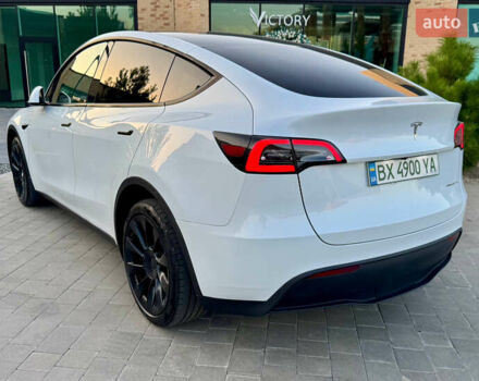 Білий Тесла Model Y, об'ємом двигуна 0 л та пробігом 61 тис. км за 30000 $, фото 3 на Automoto.ua