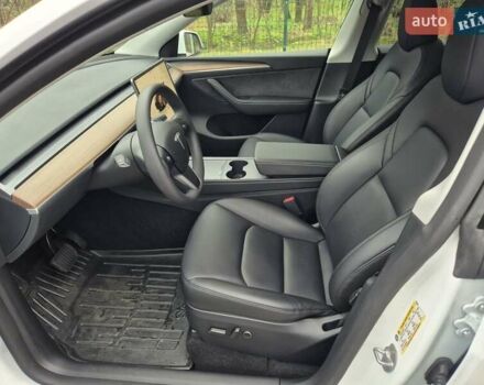 Білий Тесла Model Y, об'ємом двигуна 0 л та пробігом 26 тис. км за 25500 $, фото 8 на Automoto.ua