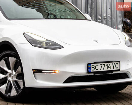 Білий Тесла Model Y, об'ємом двигуна 0 л та пробігом 11 тис. км за 30000 $, фото 5 на Automoto.ua