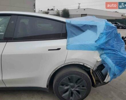 Белый Тесла Model Y, объемом двигателя 0 л и пробегом 50 тыс. км за 18800 $, фото 1 на Automoto.ua