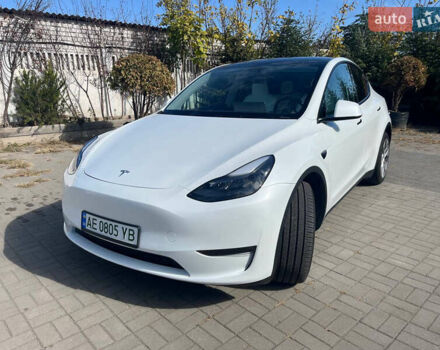 Белый Тесла Model Y, объемом двигателя 0 л и пробегом 39 тыс. км за 30999 $, фото 3 на Automoto.ua