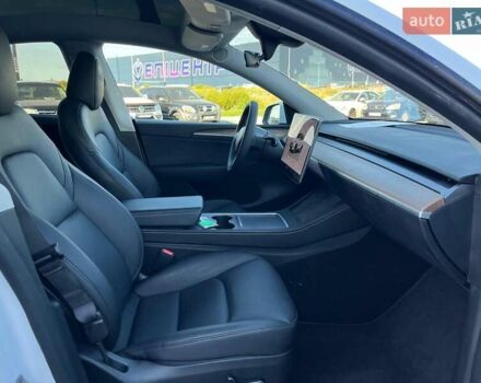 Белый Тесла Model Y, объемом двигателя 0 л и пробегом 34 тыс. км за 31440 $, фото 24 на Automoto.ua