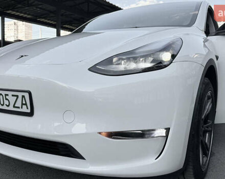 Белый Тесла Model Y, объемом двигателя 0 л и пробегом 10 тыс. км за 29500 $, фото 11 на Automoto.ua