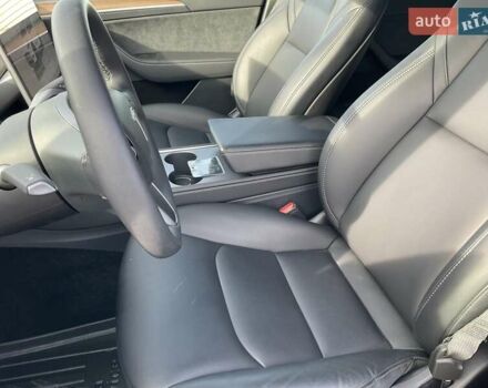 Білий Тесла Model Y, об'ємом двигуна 0 л та пробігом 14 тис. км за 37500 $, фото 18 на Automoto.ua