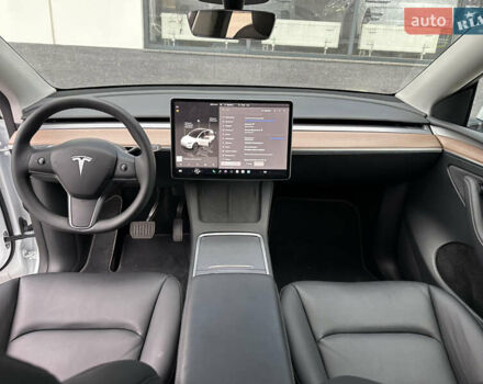 Белый Тесла Model Y, объемом двигателя 0 л и пробегом 16 тыс. км за 33700 $, фото 16 на Automoto.ua