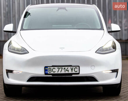 Білий Тесла Model Y, об'ємом двигуна 0 л та пробігом 11 тис. км за 30000 $, фото 1 на Automoto.ua