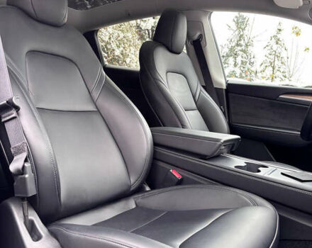 Белый Тесла Model Y, объемом двигателя 0 л и пробегом 16 тыс. км за 30999 $, фото 65 на Automoto.ua