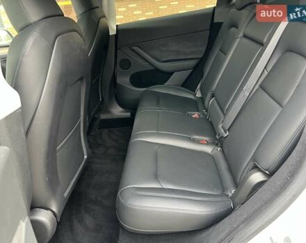 Белый Тесла Model Y, объемом двигателя 0 л и пробегом 2 тыс. км за 34500 $, фото 26 на Automoto.ua
