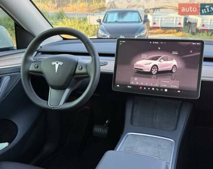 Белый Тесла Model Y, объемом двигателя 0 л и пробегом 23 тыс. км за 29999 $, фото 12 на Automoto.ua