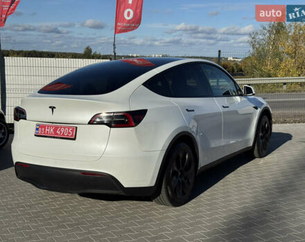 Белый Тесла Model Y, объемом двигателя 0 л и пробегом 26 тыс. км за 29900 $, фото 7 на Automoto.ua