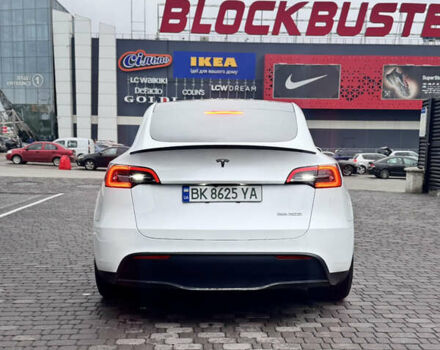 Білий Тесла Model Y, об'ємом двигуна 0 л та пробігом 7 тис. км за 35000 $, фото 5 на Automoto.ua