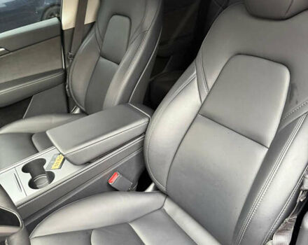 Белый Тесла Model Y, объемом двигателя 0 л и пробегом 17 тыс. км за 31300 $, фото 16 на Automoto.ua