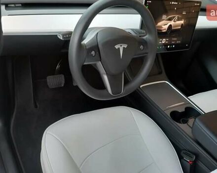Белый Тесла Model Y, объемом двигателя 0 л и пробегом 7 тыс. км за 27500 $, фото 10 на Automoto.ua
