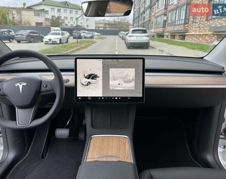 Белый Тесла Model Y, объемом двигателя 0 л и пробегом 2 тыс. км за 34500 $, фото 33 на Automoto.ua