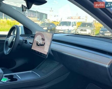 Белый Тесла Model Y, объемом двигателя 0 л и пробегом 34 тыс. км за 30890 $, фото 23 на Automoto.ua