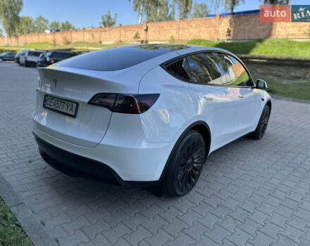 Белый Тесла Model Y, объемом двигателя 0 л и пробегом 5 тыс. км за 27900 $, фото 2 на Automoto.ua