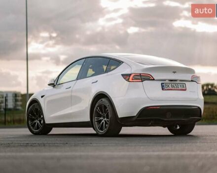 Білий Тесла Model Y, об'ємом двигуна 0 л та пробігом 5 тис. км за 29900 $, фото 8 на Automoto.ua