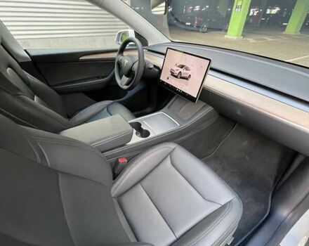 Белый Тесла Model Y, объемом двигателя 0 л и пробегом 18 тыс. км за 38900 $, фото 14 на Automoto.ua