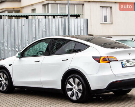 Білий Тесла Model Y, об'ємом двигуна 0 л та пробігом 11 тис. км за 30000 $, фото 16 на Automoto.ua
