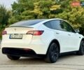 Белый Тесла Model Y, объемом двигателя 0 л и пробегом 3 тыс. км за 34498 $, фото 12 на Automoto.ua