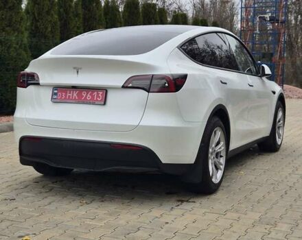 Білий Тесла Model Y, об'ємом двигуна 0 л та пробігом 26 тис. км за 25500 $, фото 3 на Automoto.ua