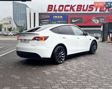 Білий Тесла Model Y, об'ємом двигуна 0 л та пробігом 7 тис. км за 35000 $, фото 4 на Automoto.ua