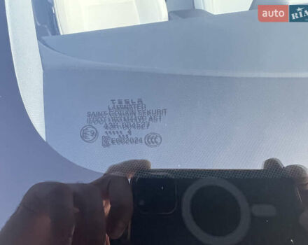 Белый Тесла Model Y, объемом двигателя 0 л и пробегом 8 тыс. км за 33000 $, фото 19 на Automoto.ua