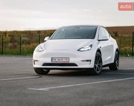 Білий Тесла Model Y, об'ємом двигуна 0 л та пробігом 5 тис. км за 29900 $, фото 6 на Automoto.ua