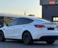 Белый Тесла Model Y, объемом двигателя 0 л и пробегом 23 тыс. км за 29999 $, фото 7 на Automoto.ua