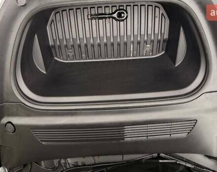 Белый Тесла Model Y, объемом двигателя 0 л и пробегом 20 тыс. км за 31500 $, фото 10 на Automoto.ua