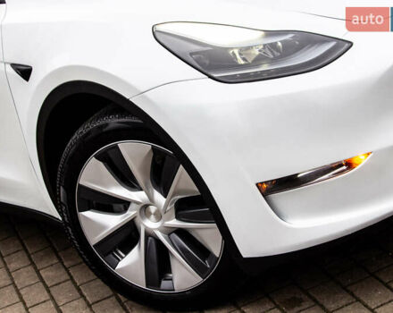 Білий Тесла Model Y, об'ємом двигуна 0 л та пробігом 11 тис. км за 30000 $, фото 3 на Automoto.ua