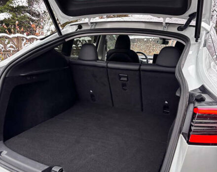 Белый Тесла Model Y, объемом двигателя 0 л и пробегом 16 тыс. км за 30999 $, фото 42 на Automoto.ua