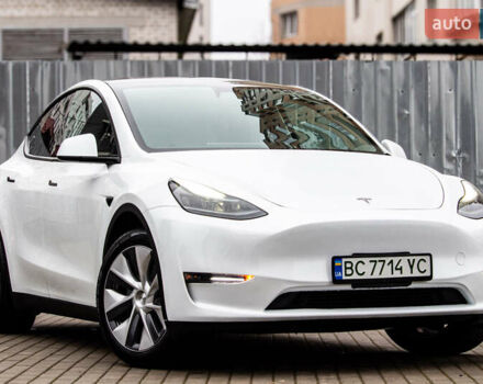 Білий Тесла Model Y, об'ємом двигуна 0 л та пробігом 11 тис. км за 30000 $, фото 4 на Automoto.ua